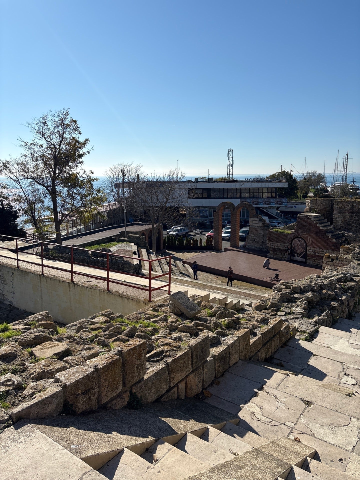 The Amphitheatre (Амфитеатъра)