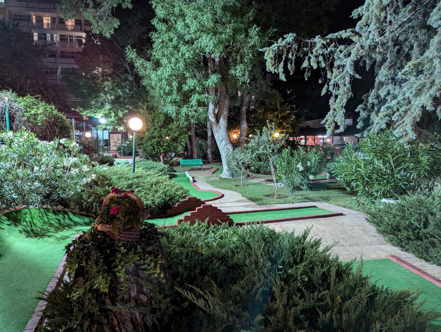 Oleander Mini Golf