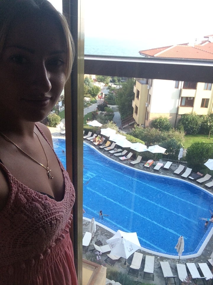 Swimming pool near Paradiso Restaurant